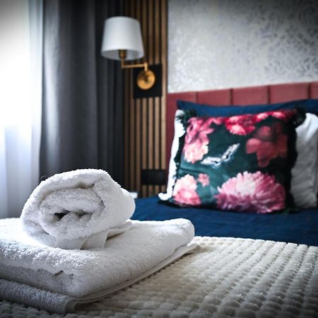 Malinowelove Aircon, 3 Rooms, Parking, Ogrod Краков Экстерьер фото